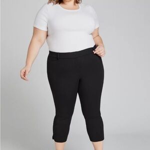 Allie deluxe fit crop